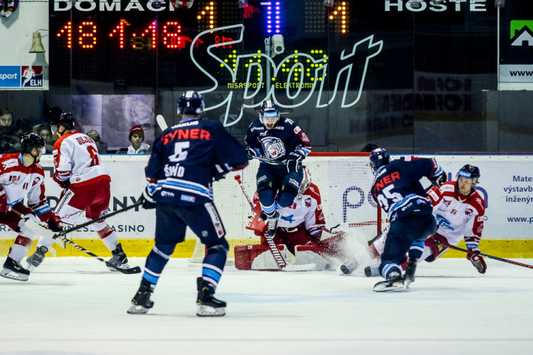 FOTOGALERIE:  Liberec skolil na domácím ledě Moru gólem v poslední minutě