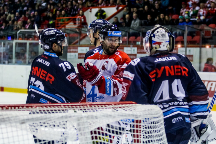 FOTOGALERIE:  Liberec skolil na domácím ledě Moru gólem v poslední minutě