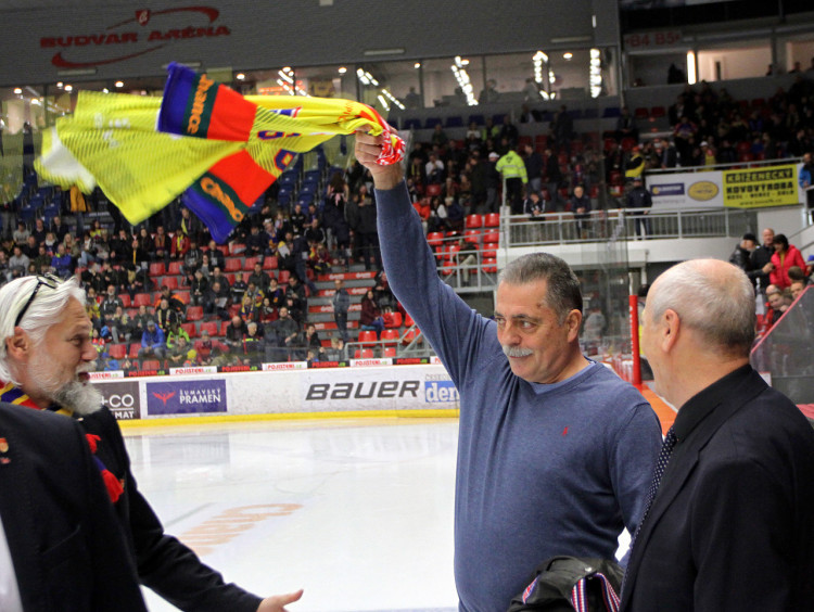 Rozjetí motoráci nadělili Valachům bůra