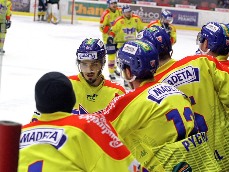 Rozjetí motoráci nadělili Valachům bůra