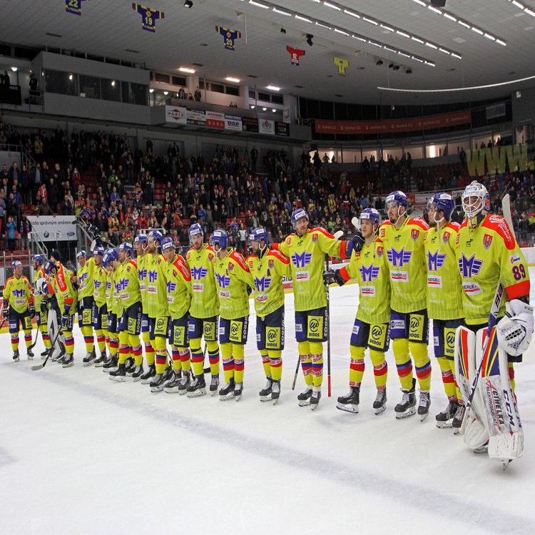 Rozjetí motoráci nadělili Valachům bůra