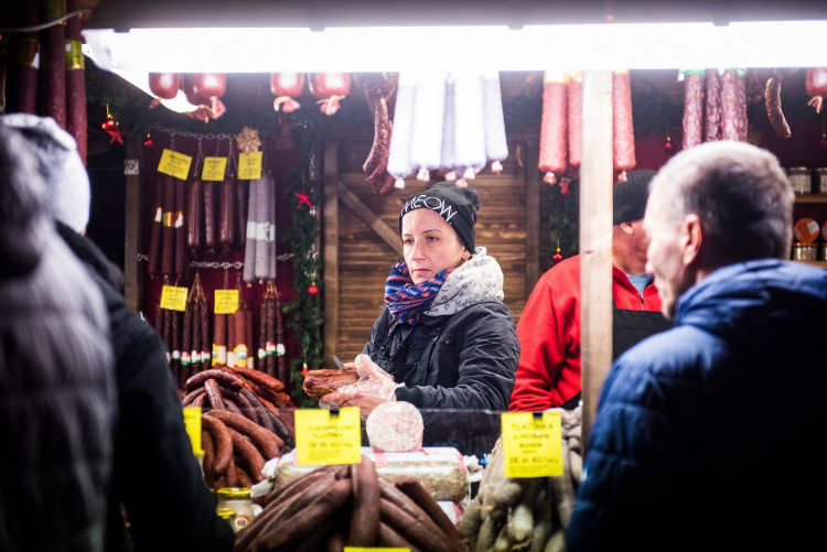 Svoboďák dnes prozářil vánoční strom. Rozsvícení stromu zahájilo vánoční trhy i ve středobodu města