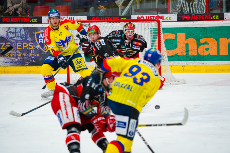 ČEZ Motor České Budějovice vs LHK Jestřábi Prostějov