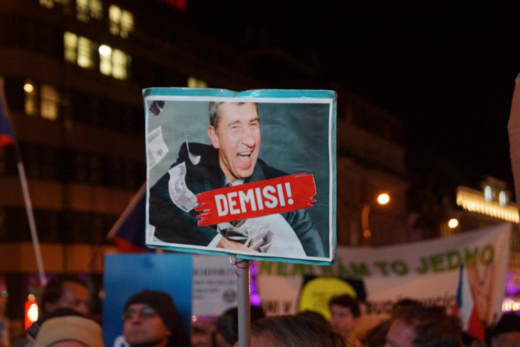 Demonstrace proti Babišovi se účastnilo 50 tisíc lidí. Za týden se akce bude opakovat
