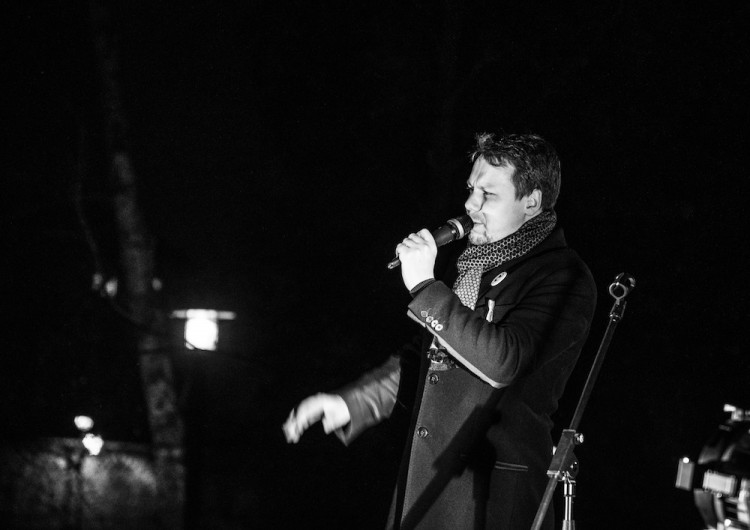 Proti Babišovi protestovaly v Budějcích stovky lidí. Připojili se i politici