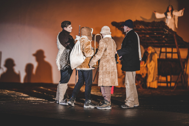 Příběh zrození Ježíše Krista vidělo zaplněné Piaristické náměstí