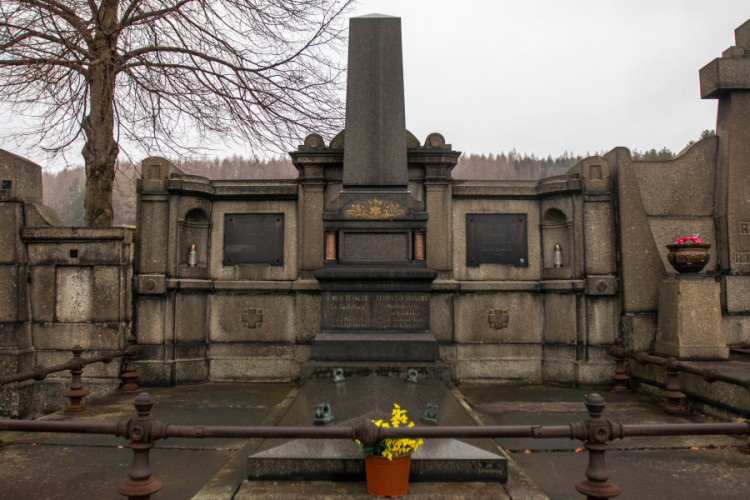 Hejnický hřbitov nabízí hroby k adopci a zájem je nemalý