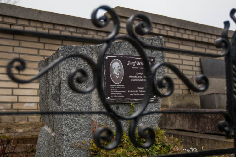 Hejnický hřbitov nabízí hroby k adopci a zájem je nemalý