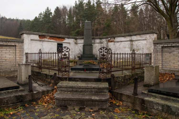 Hejnický hřbitov nabízí hroby k adopci a zájem je nemalý