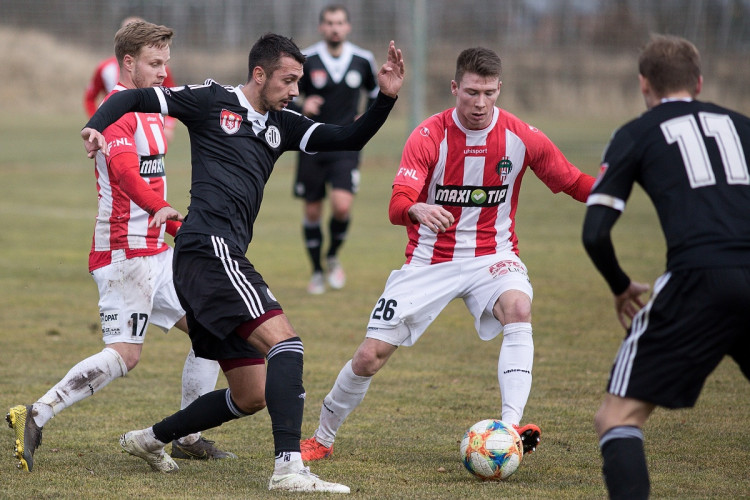 Vysoká porážka na úvod přípravy