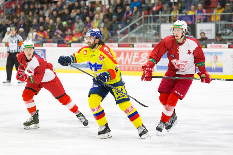 Motor proti Slavii uhrál jenom bod, s Pražany prohrál po prodloužení