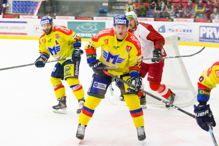 Motor proti Slavii uhrál jenom bod, s Pražany prohrál po prodloužení