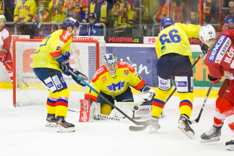 Motor proti Slavii uhrál jenom bod, s Pražany prohrál po prodloužení