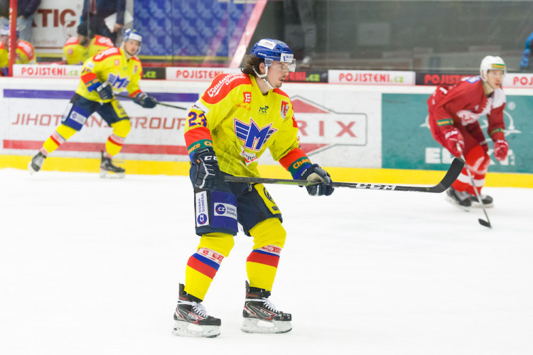 Motor proti Slavii uhrál jenom bod, s Pražany prohrál po prodloužení