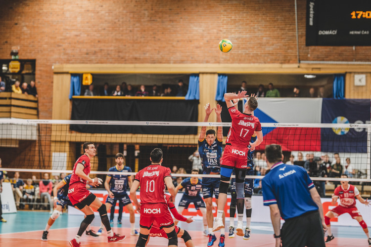 Jihostroj doma nastoupil proti největším hvězdám světového volejbalu