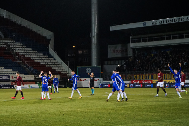 FOTOGALERIE: Podívejte se na fotky z vítězného zápasu Sigmy se Spartou