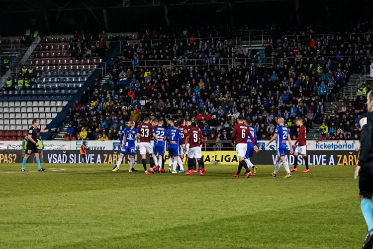 FOTOGALERIE: Podívejte se na fotky z vítězného zápasu Sigmy se Spartou