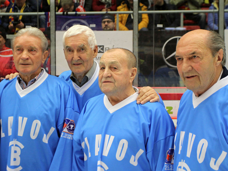 Vzpomínkový retro duel ovládli hokejisté Motoru