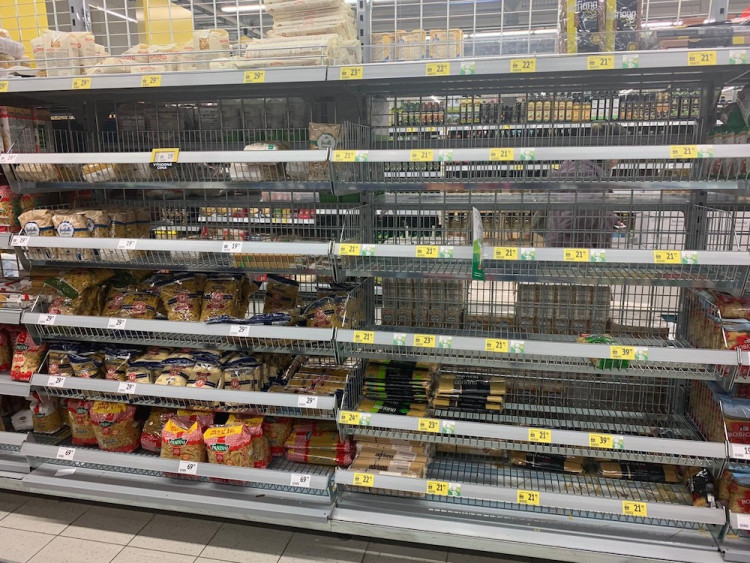 Vykoupené regály v obchodech