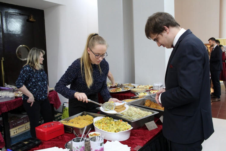 Brněnský Queerball 2020 propagoval s tématem Spolu navěky manželství pro všechny