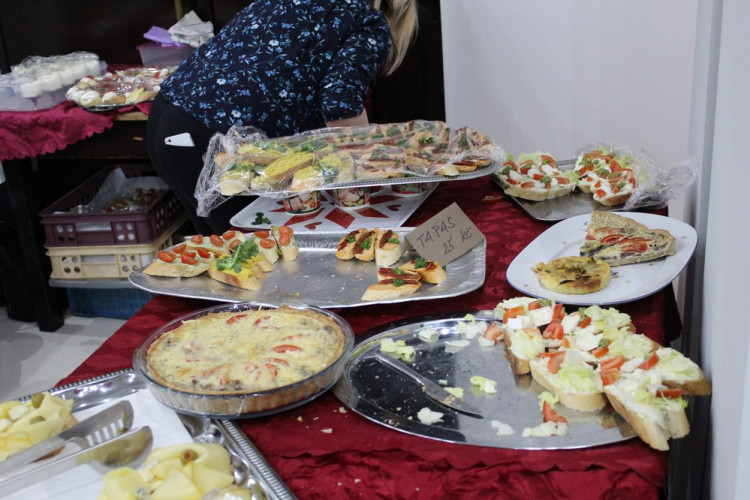 Brněnský Queerball 2020 propagoval s tématem Spolu navěky manželství pro všechny