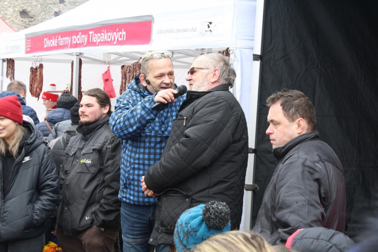 Slavnosti moravského uzeného na hradě Veveří navštívilo o víkendu 5 tisíc lidí