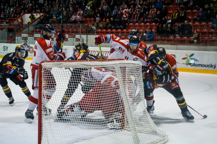 FOTOGALERIE: Hokejisté Olomouce si zajistili konečné sedmé místo v tabulce