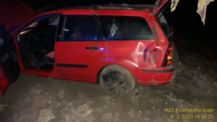 FOTOGALERIE: Nehody na lzeňsku