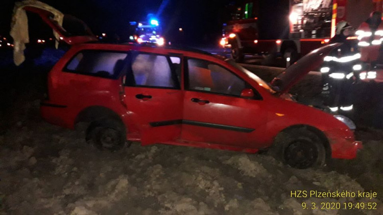FOTOGALERIE: Nehody na lzeňsku