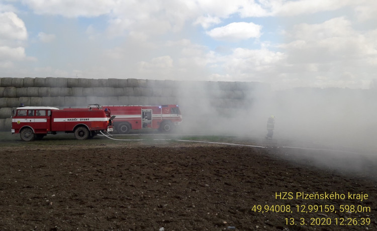 FOTOGALERIE: Požár stohu na severním Plzeňsku