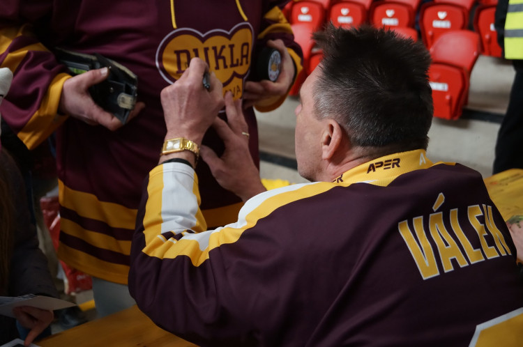 Exhibice Oldy Válka