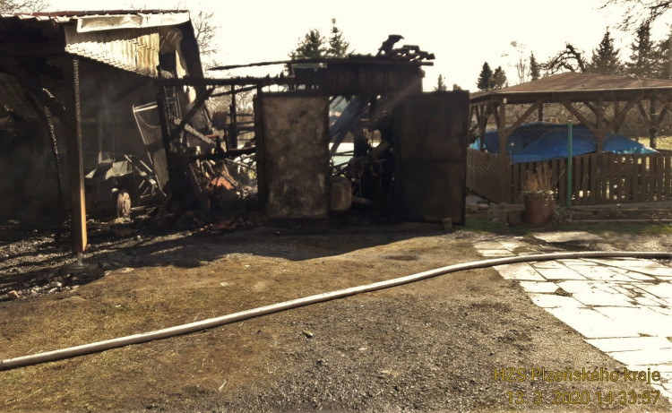 FOTOGALERIE: Požár kůlny na Klatovsku