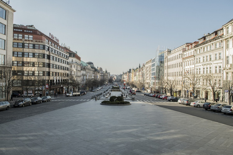 FOTOGALERIE: Vydejte se na procházku liduprázdnou Prahou