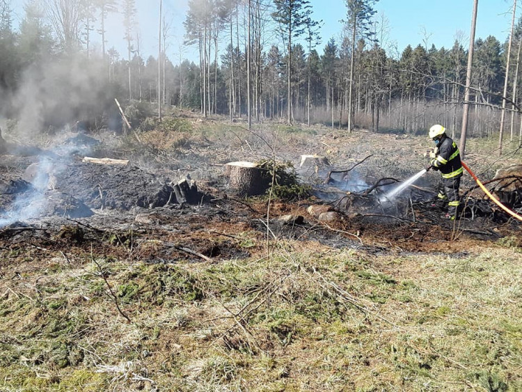 Požáry na Vysočině 6.4.2020