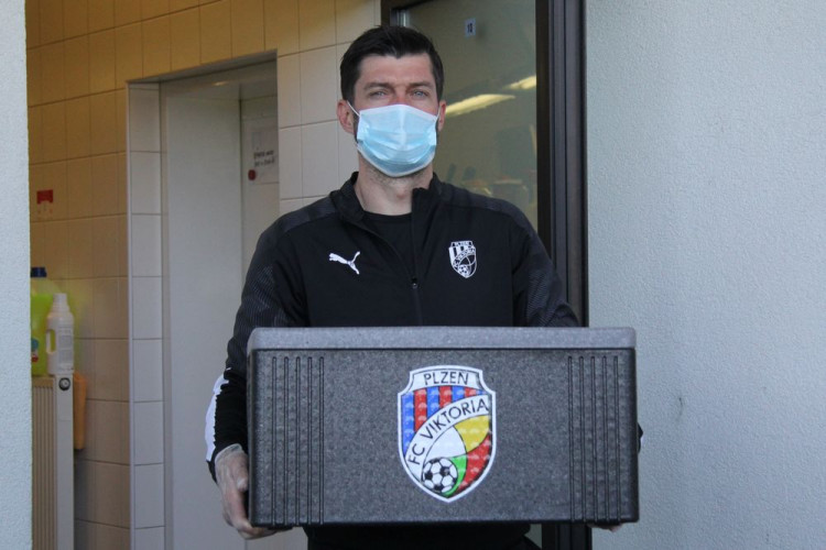 FOTOGALERIE: Viktoriáni rozváží obědy městské policii