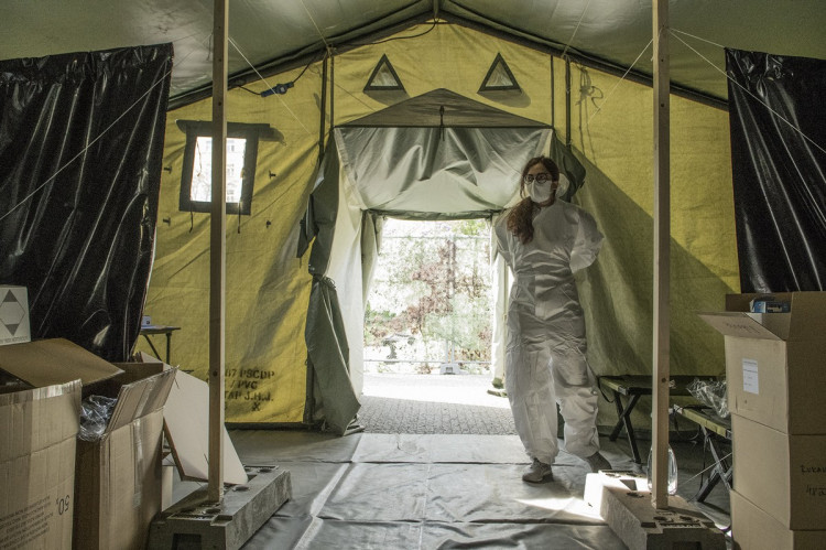 FOTOGALERIE: Jak probíhá plošné testování? Podívejte se na fotky přímo z testovacího stanu