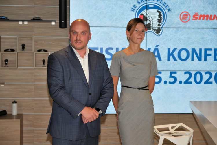 FOTOGALERIE: Podpis partnerské smlouvy mezi HC Škoda Plzeň a Autocentrum Jan Šmucler