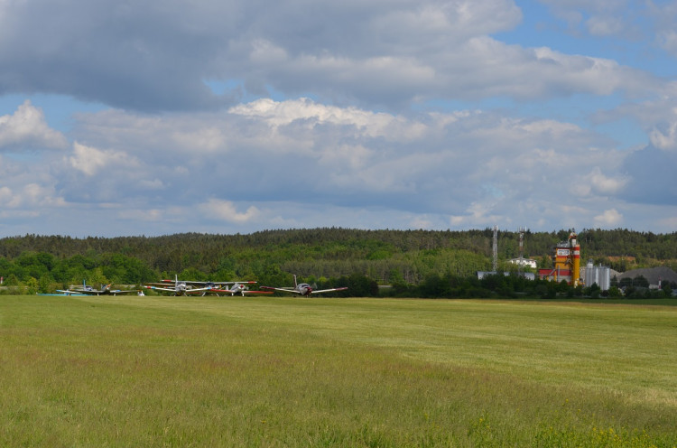 FOTO: V Letkově si připomněli výročí prvního veřejného letu