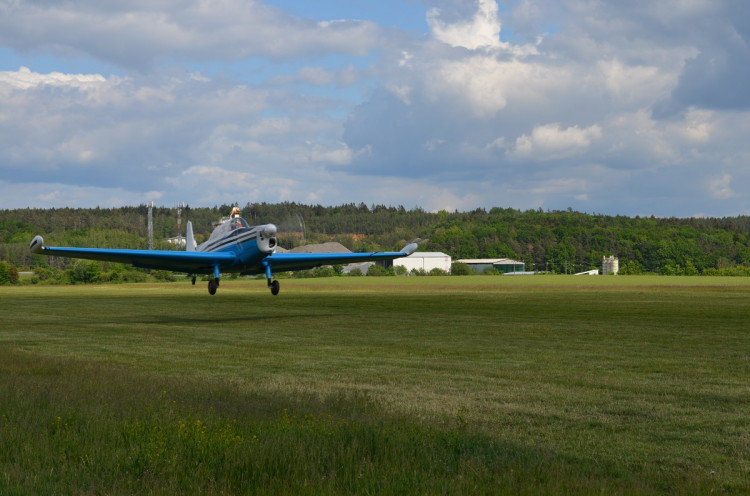 FOTO: V Letkově si připomněli výročí prvního veřejného letu