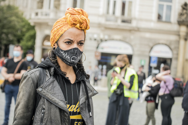 V Praze protestovaly stovky lidí proti policejnímu násilí