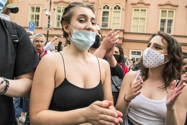 V Praze protestovaly stovky lidí proti policejnímu násilí