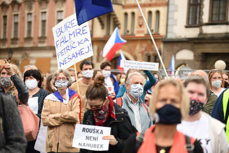 Demonstrace proti vládě