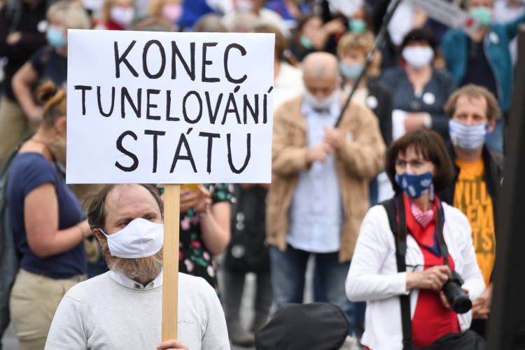 Demonstrace proti vládě