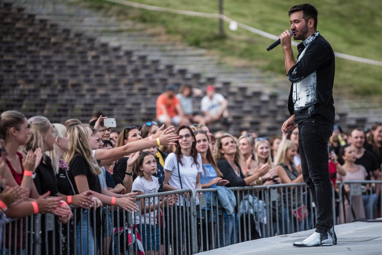 FOTOGALERIE: Děkovný koncert pro dobrovolníky za práci v době korony