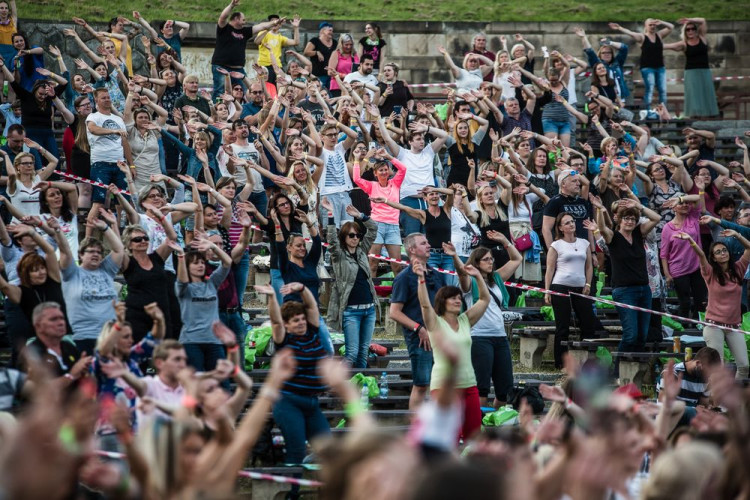 FOTOGALERIE: Děkovný koncert pro dobrovolníky za práci v době korony