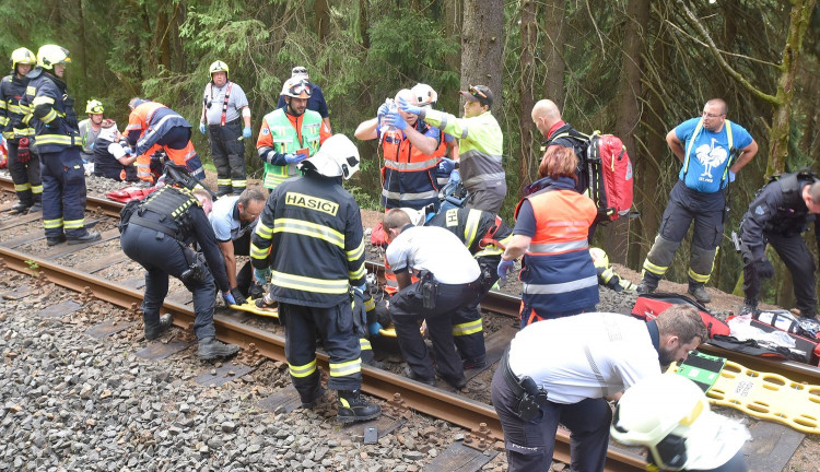 FOTO: Nehoda dvou vlaků u Perninku