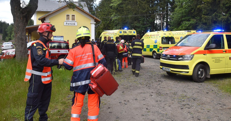 FOTO: Nehoda dvou vlaků u Perninku