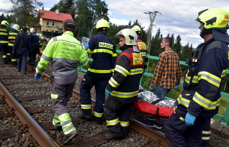 FOTO: Nehoda dvou vlaků u Perninku
