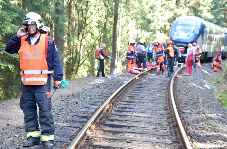 FOTO: Nehoda dvou vlaků u Perninku