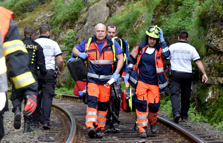 FOTO: Nehoda dvou vlaků u Perninku